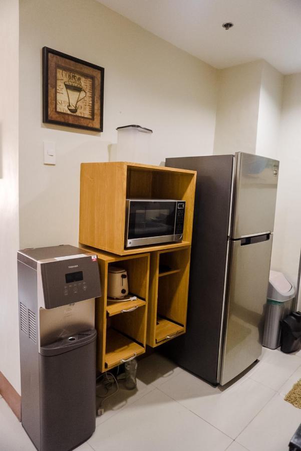 2 Bedroom Condo @ Midpoint Residences W/ City View Mandaue City Ngoại thất bức ảnh