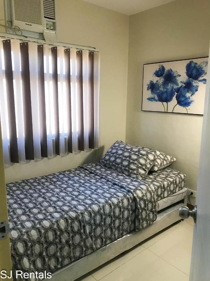 2 Bedroom Condo @ Midpoint Residences W/ City View Mandaue City Ngoại thất bức ảnh